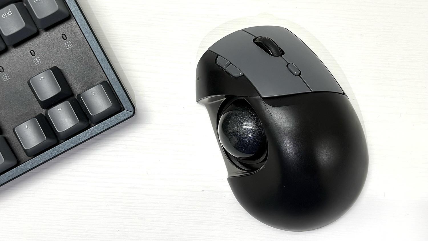 トラックボール歴4年の私…キークロン「T1 HE」に沼りそう。見た目も