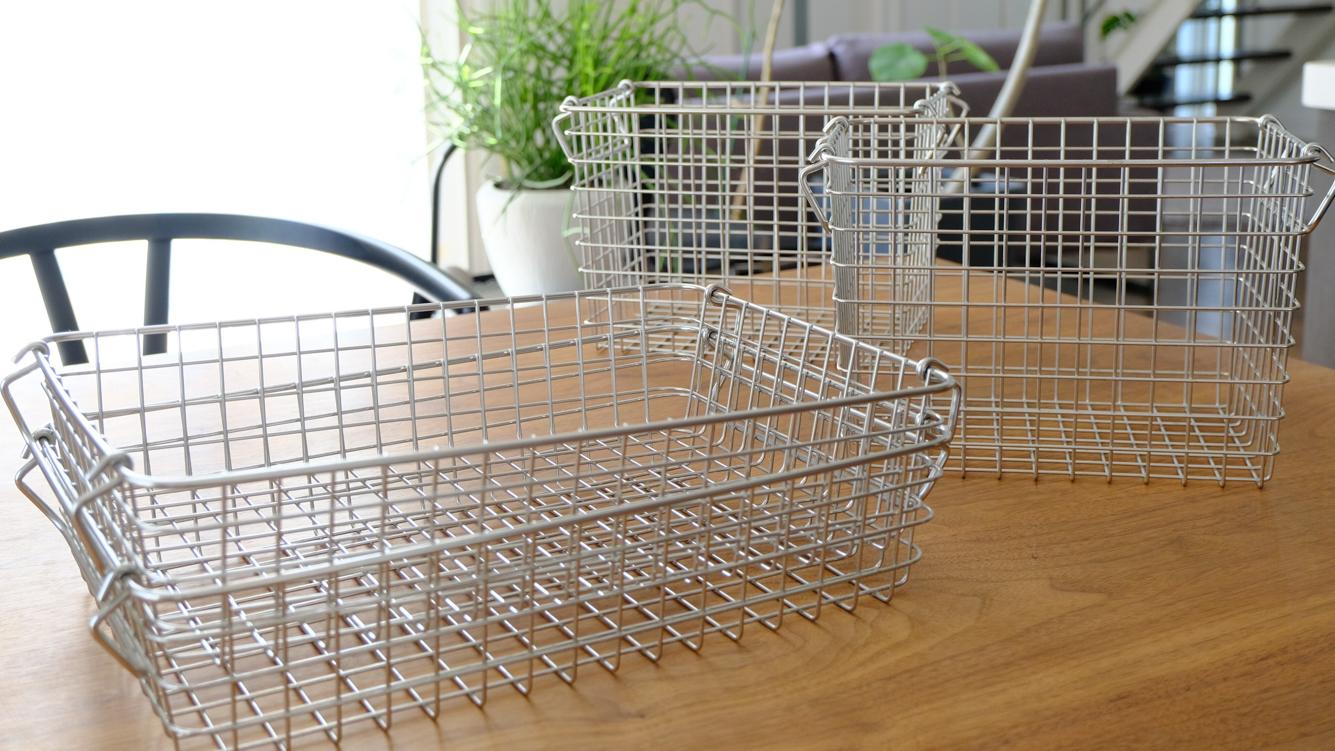 見えない収納が苦手な私の定番。10年愛用している無印良品「ワイヤー