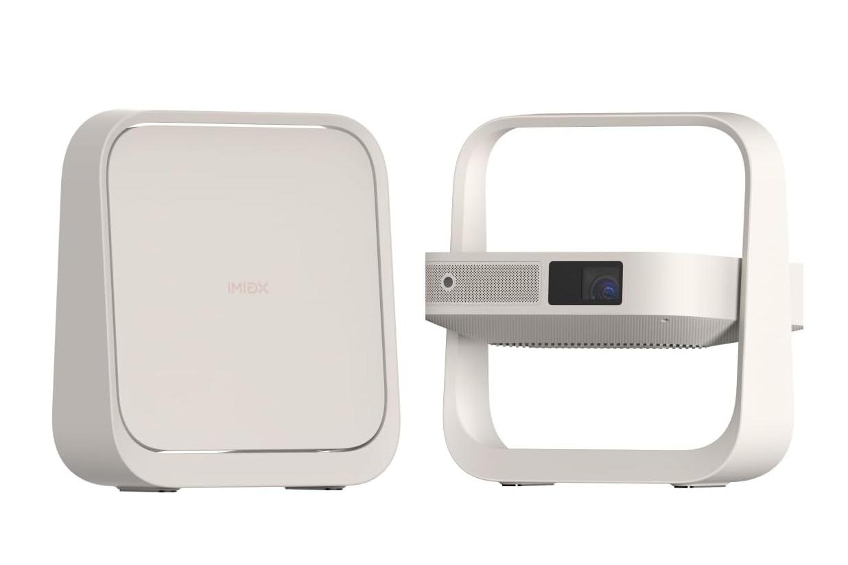 暑い夏はクーラーの効いた部屋で大画面！XGIMI薄型プロジェクター