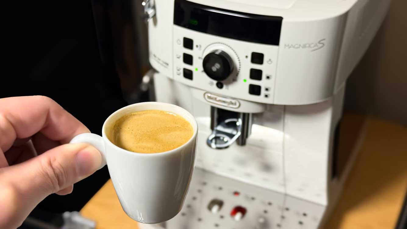 デロンギのマシンが「毎朝おいしいコーヒーが飲みたい」を叶えてくれた