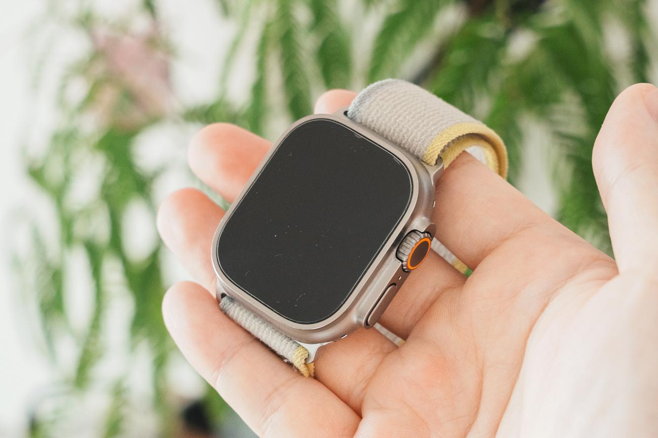 未開封 未使用 初代 Apple Watch Ultra 本体 あえて今「初代Apple Watch Ultra」を中古で購入。買っては手放してい