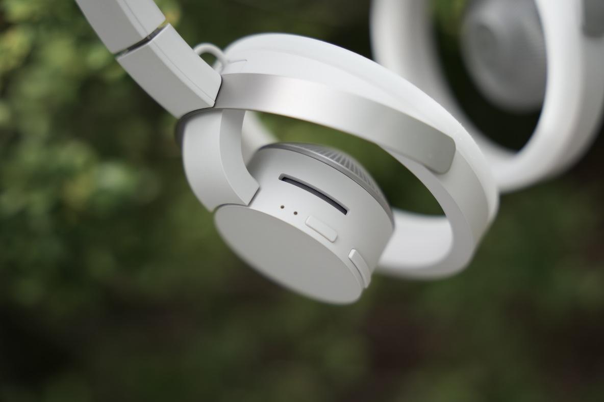 耳を塞がない開放感ってちょうどいい！nwmの「オープン型ヘッドホン