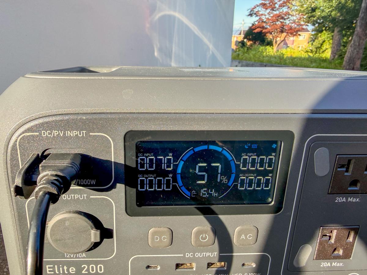 BougeRV「ソーラーパネル 100W 折りたたみ」