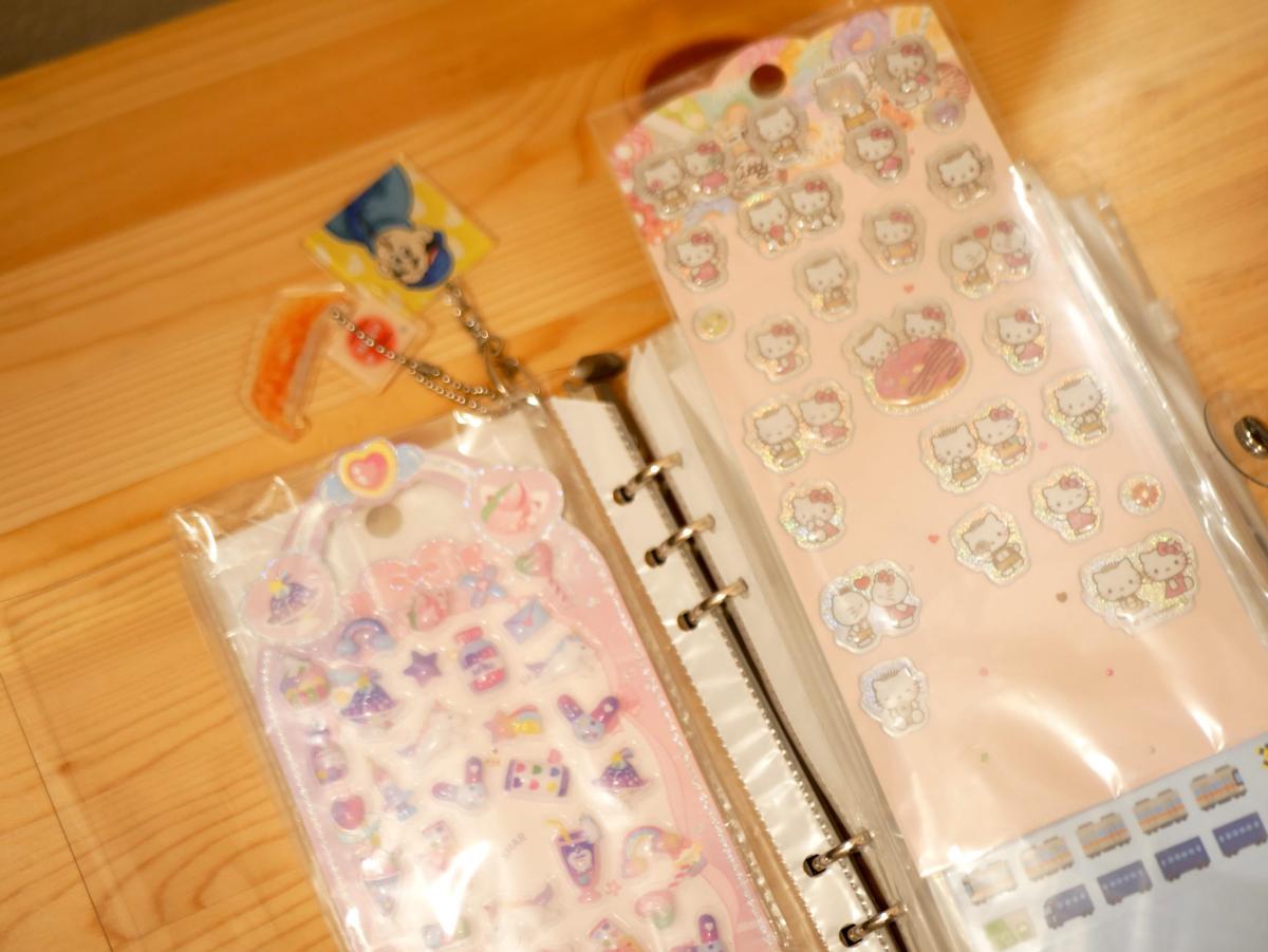 スタンダードプロダクツ「6穴リングノート A5 」シール帳の中身