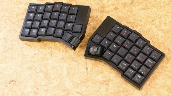 分割キーボード Orca echoはミニマルだけど妥協なしの機能性 | ROOMIE