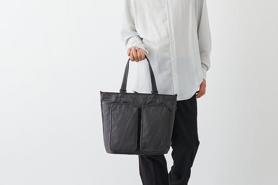 玄関前でバッグをゴソゴソ、もうやめたい。鍵をサッと取り出せるトート
