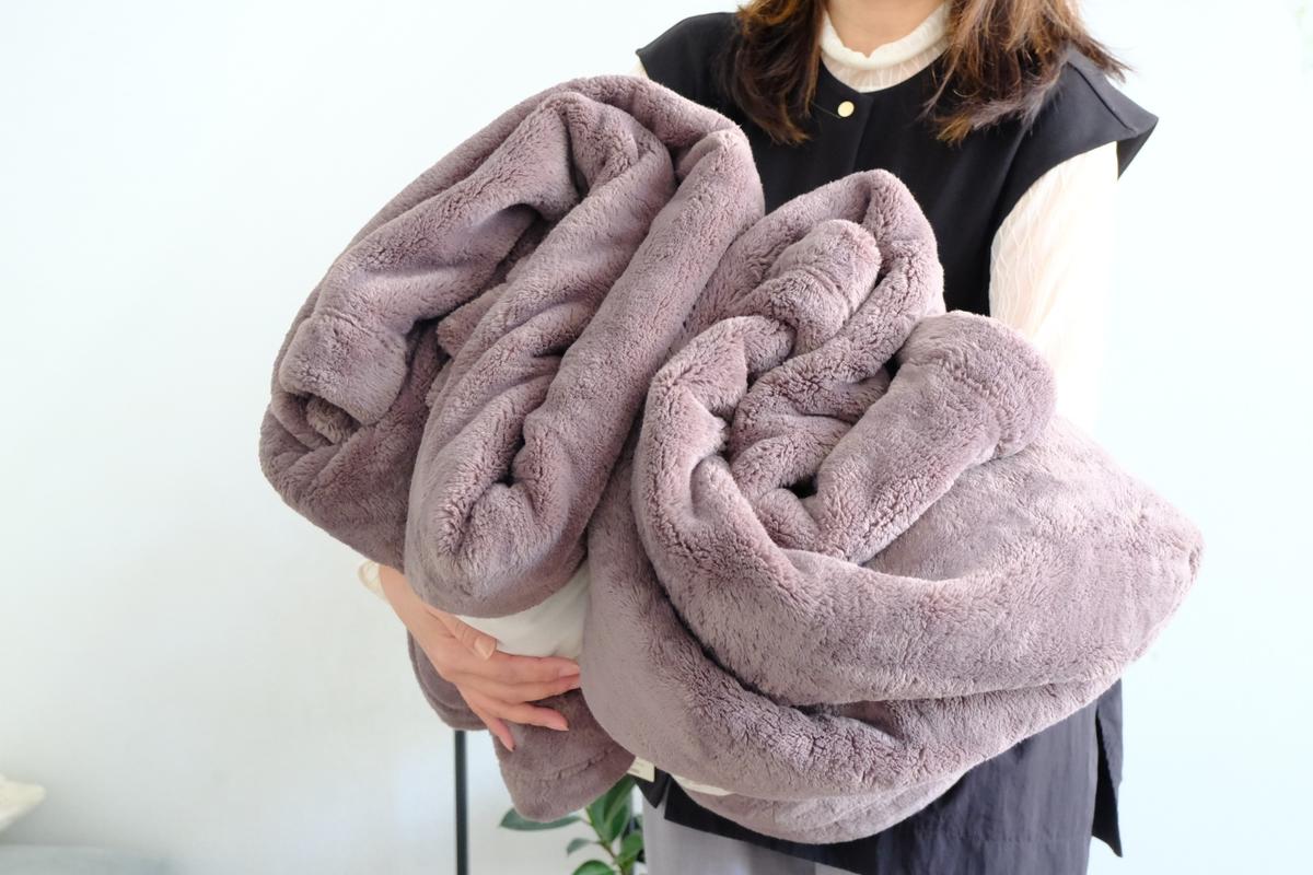 無印良品再生ポリエステル あたたかファイバー厚手毛布