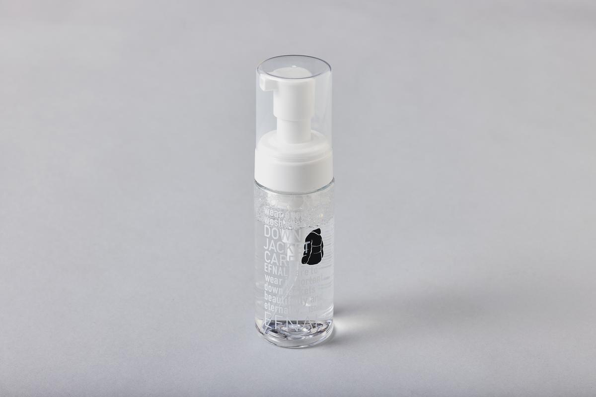 cadoの「SELF-CLEANING KIT FOR DOWN JACKETS with EFNAL」のダウン用洗剤「EFNAL」