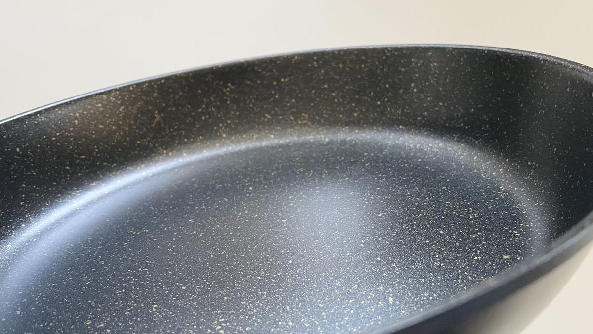 和平フレイズ「カルイーノ フライパン26cm」