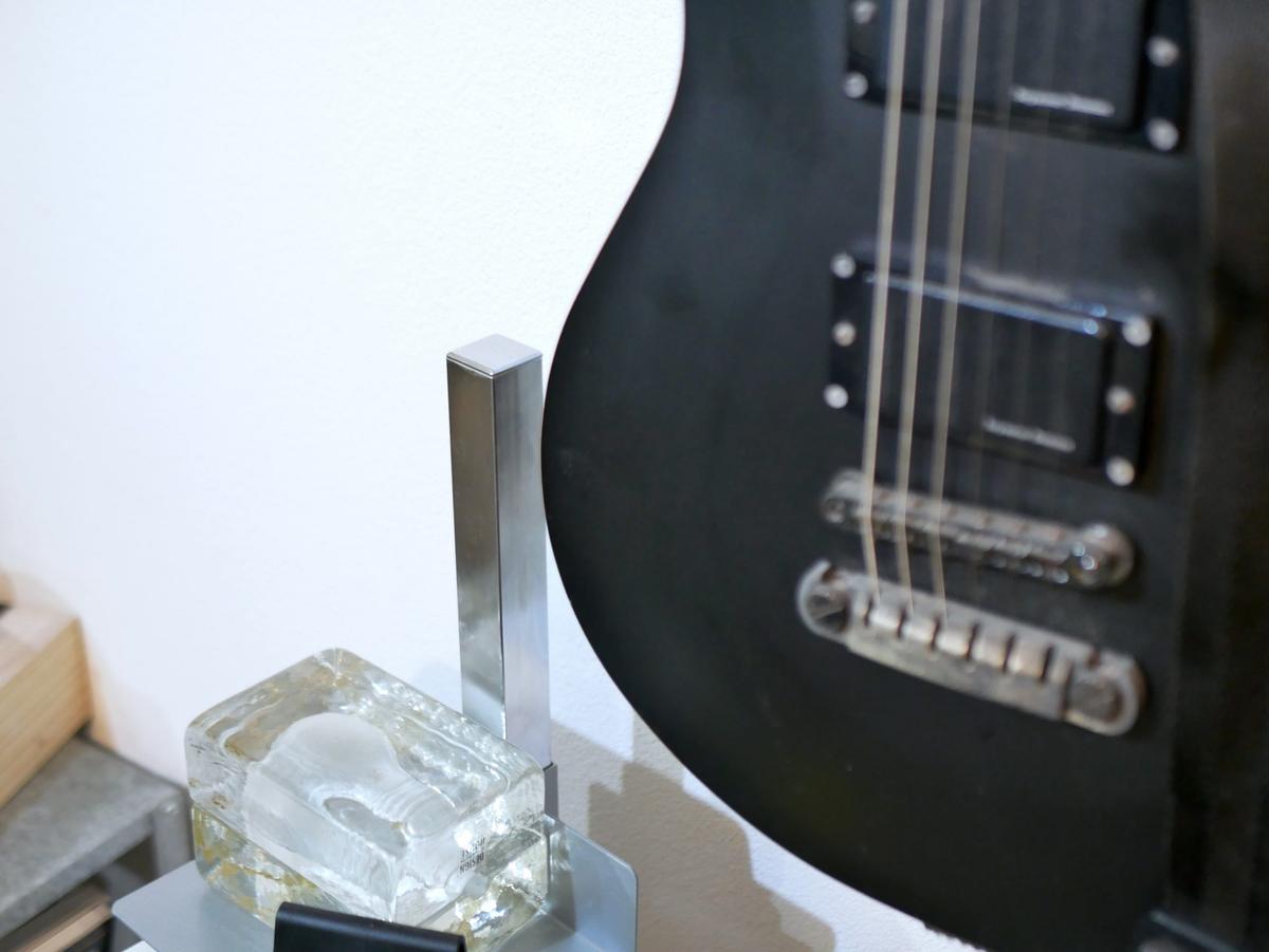 足立製作所「ブックタワー」
