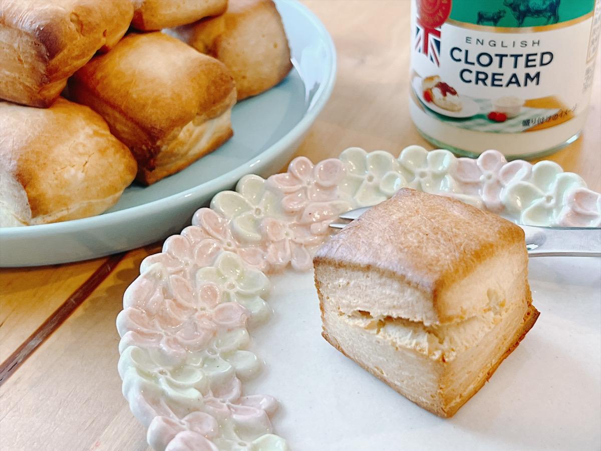 腹割れしたスコーン
